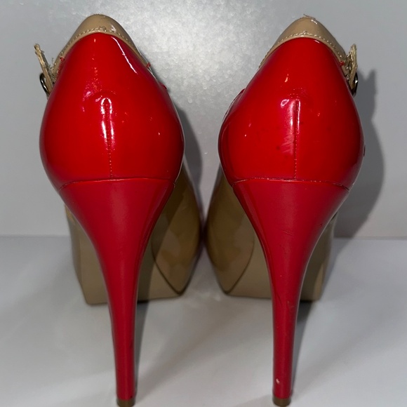 Guess red and tan peep toe - Picture 3 of 4